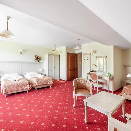 Hotel Stodolka Cminsk Extérieur photo
