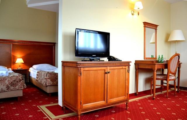 Hotel Stodolka Cminsk Extérieur photo