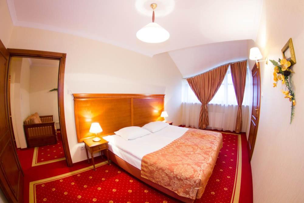 Hotel Stodolka Cminsk Extérieur photo