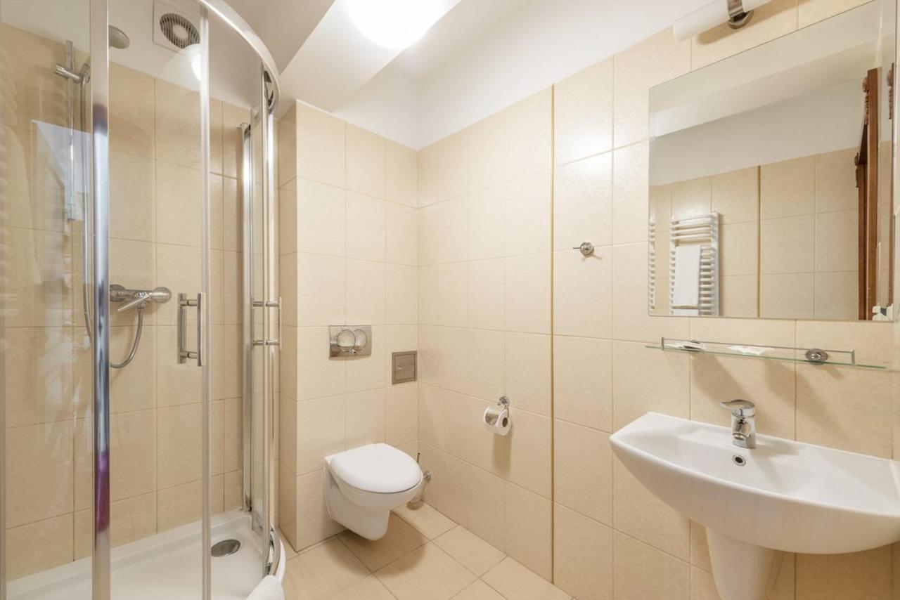 Hotel Stodolka Cminsk Extérieur photo