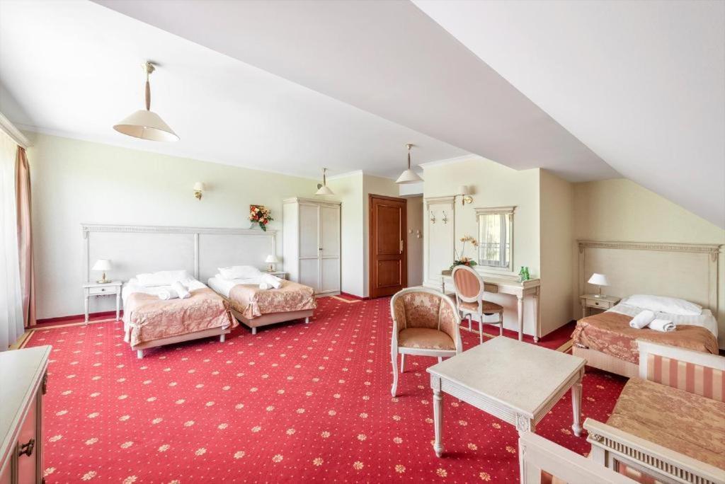 Hotel Stodolka Cminsk Extérieur photo